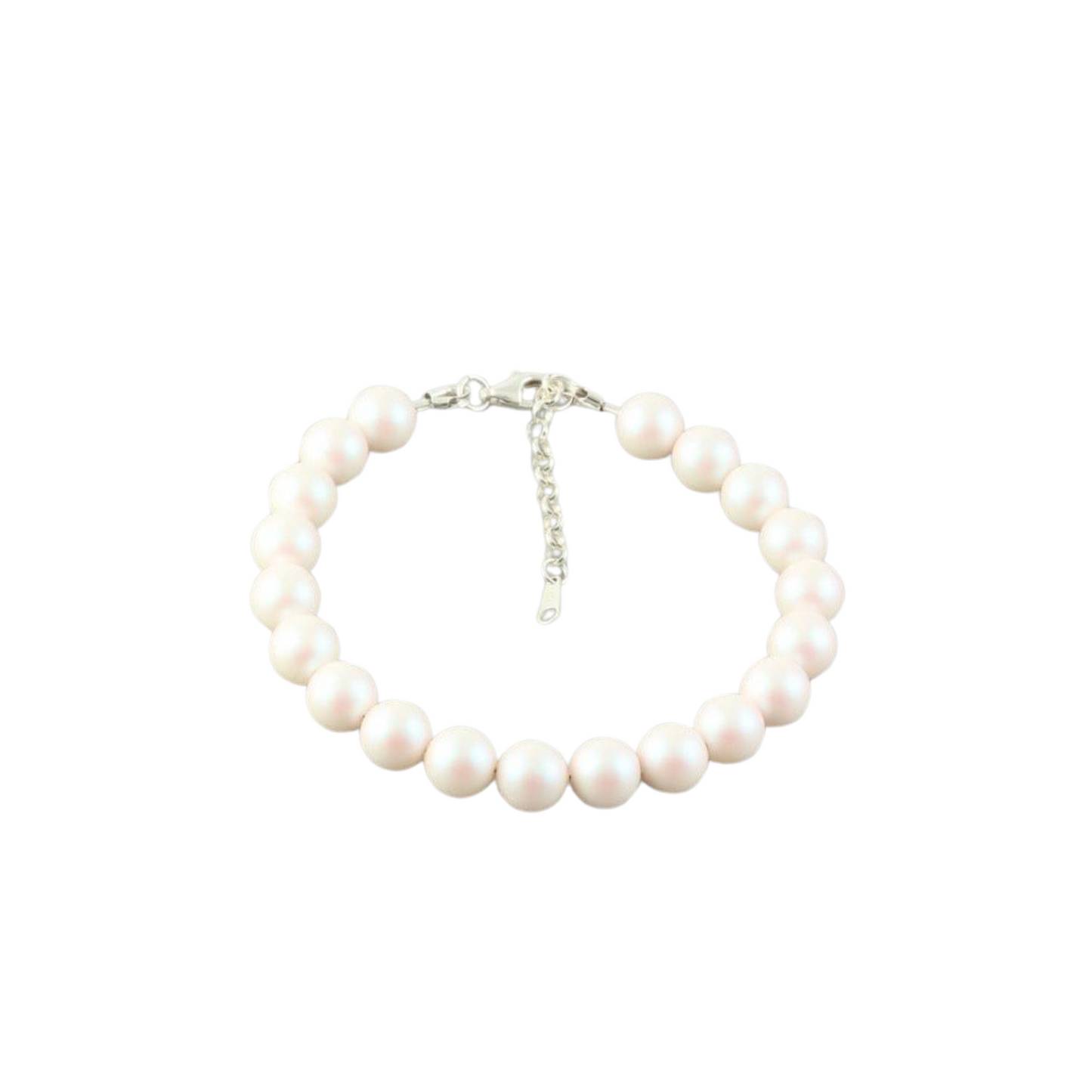 Damen Armband aus weißen schimmernden Kristallperlen, alle 8mm gross. Mit Karabinerverschluss und Verlängerungskette von 3cm aus 925 Sterlingsilber. Schmuckmarke Hug the Lioness aus Österreich.