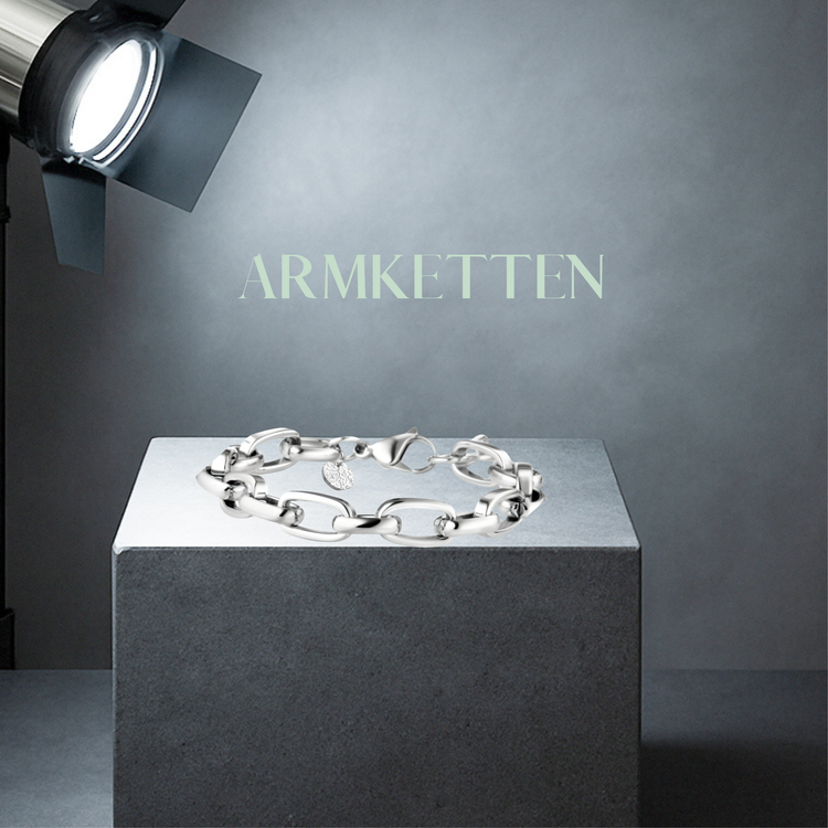 Elegante und auffällige Armketten für Frauen aus Edelstahl oder Silber. In den Farben silber und gold. Viele Stücke sind designed und handgefertigt von Hug the Lioness Schmuck in Wattens in Österreich.